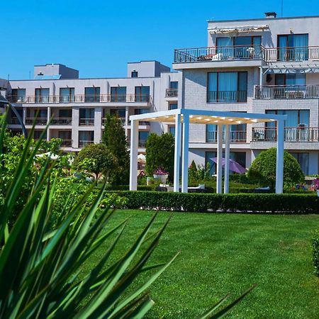 סרפובו June One Bedroom Sea View Apartment Diamond Beach Resort מראה חיצוני תמונה