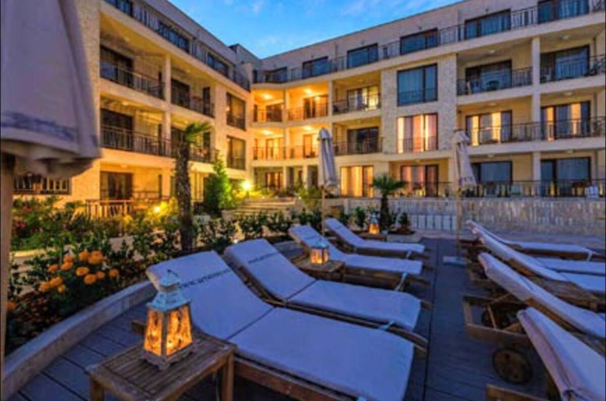 סרפובו June One Bedroom Sea View Apartment Diamond Beach Resort מראה חיצוני תמונה